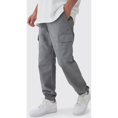 Pantaloni Cargo affusolati in nylon ripstop elasticizzati - boohoo - Modalova