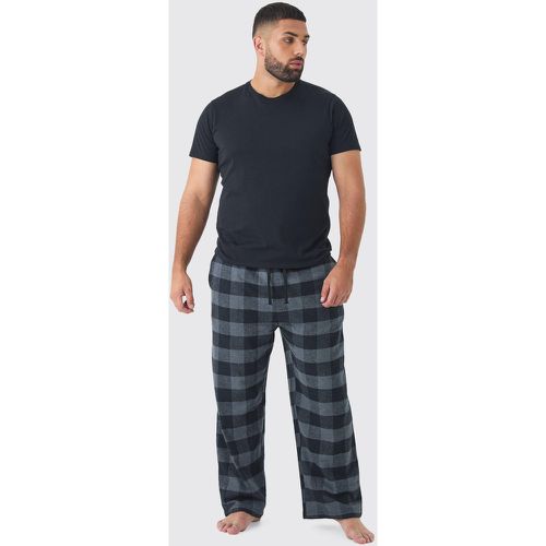 Set Loungewear da casa Plus Size spazzolato a quadri blu - slip & T-shirt - boohoo - Modalova