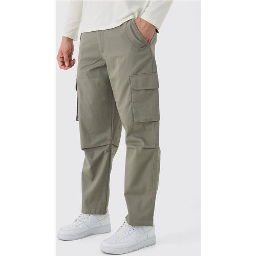 Pantaloni Cargo Skater Fit in nylon ripstop - boohoo - Modalova