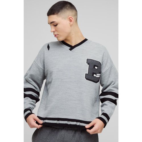 Maglione squadrato stile Varsity con scollo a V e smagliature - boohoo - Modalova