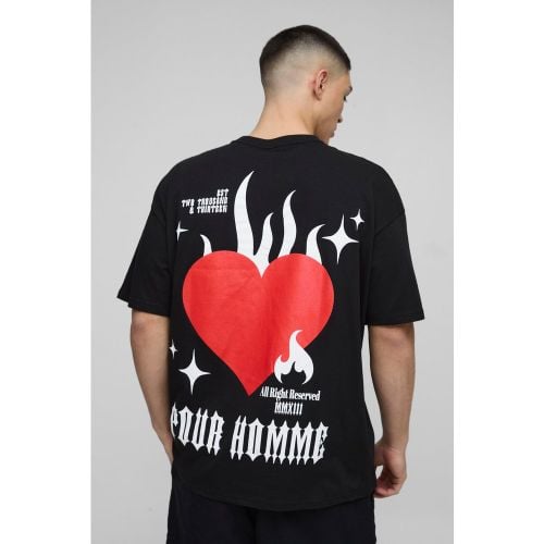 Camiseta Oversize Con Estampado Gráfico Pour Homme De Corazón Y Llamas - boohoo - Modalova