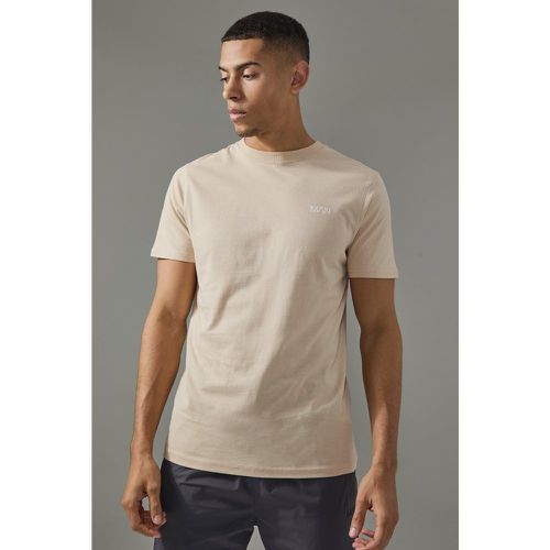 Camiseta Man Active Ajustada, Beige - boohoo - Modalova