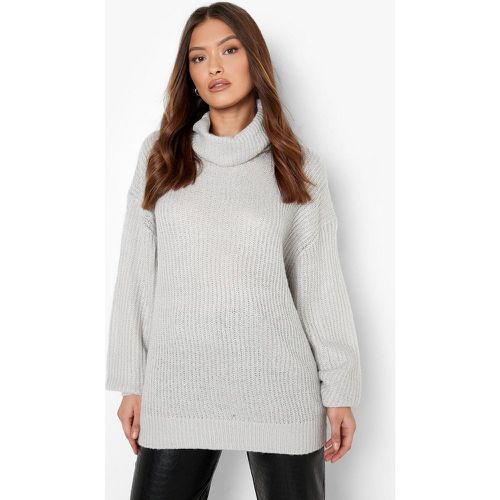 Maglione oversize in maglia a coste con collo alto - boohoo - Modalova