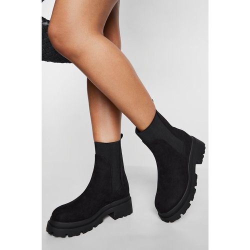 Botas Chelsea De Holgura Ancha Con Tacón - boohoo - Modalova