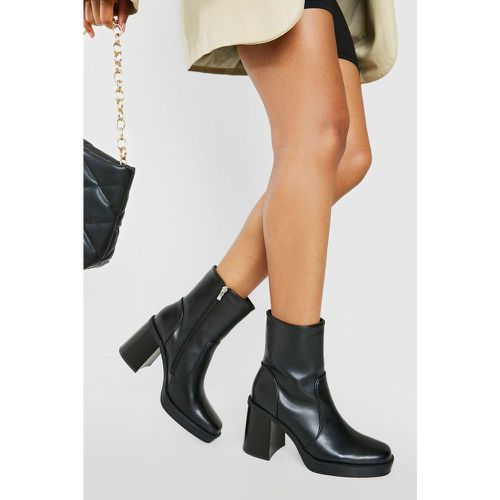 Botas Tobilleras Con Tacón Grueso Y Plataforma - boohoo - Modalova