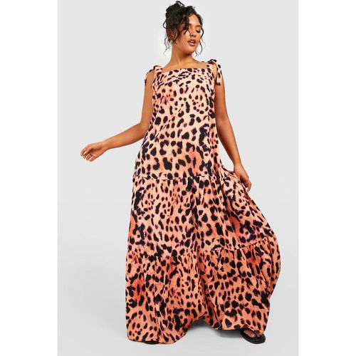 Vestido Plus Maxi Escalonado Con Atadura Y Estampado De Leopardo - boohoo - Modalova