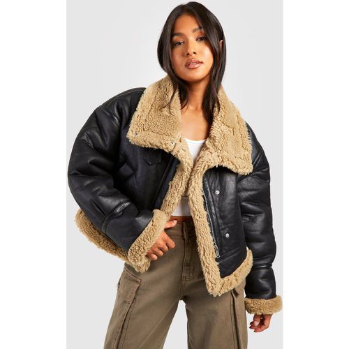 Chaqueta Petite De Aviador Con Ribete De Borreguito Sintético - boohoo - Modalova