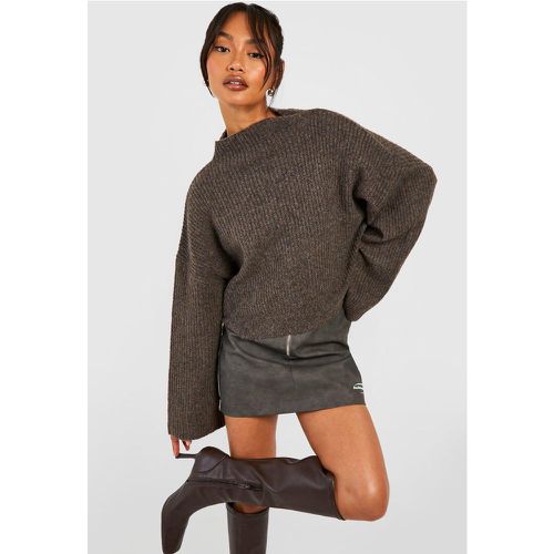 Maglione a collo alto in maglia a coste morbide - boohoo - Modalova