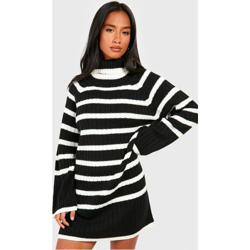 Vestito in maglia Petite a righe con maniche ampie e collo alto - boohoo - Modalova