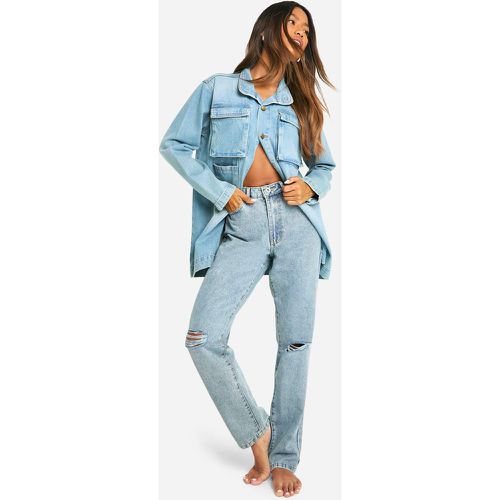 Jeans dritti Basics a vita alta con strappi sul ginocchio - boohoo - Modalova