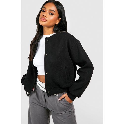 Chaqueta Bomber Crop Efecto Lana - boohoo - Modalova