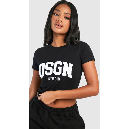 T-shirt sagomata Dsgn Studio in spugna con applique - boohoo - Modalova