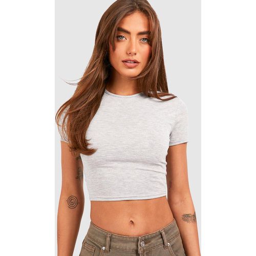 Top Crop Básico De Manga Corta Con Cuello De Caja - boohoo - Modalova