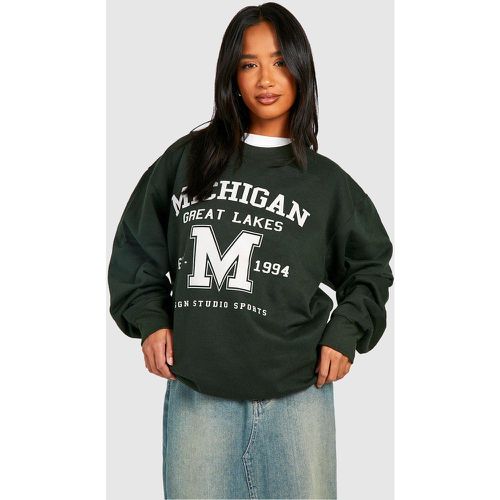 Felpa Petite oversize con stampa di slogan Michigan Varisty - boohoo - Modalova