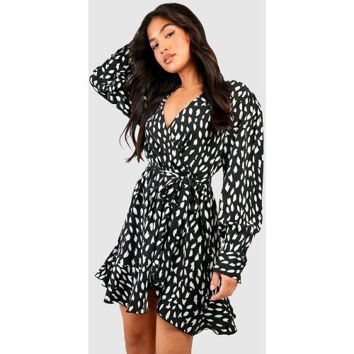 Vestido Petite Cruzado De Tela Con Volante Y Estampado Moteado - boohoo - Modalova