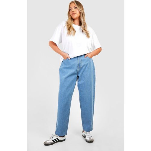 Jeans Mom Plus Size Basic a vita alta - boohoo - Modalova