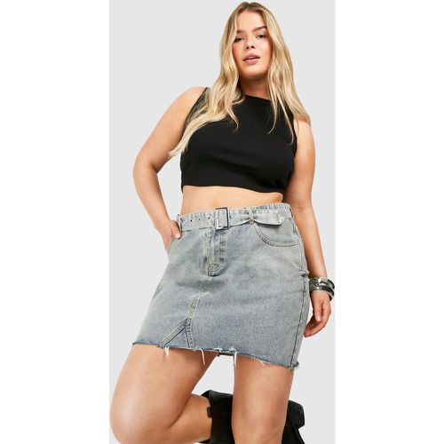 Gonna Plus Size in denim in lavaggio acido - boohoo - Modalova