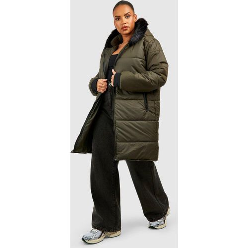 Parka Plus Size rifinito in pelliccia sintetica - boohoo - Modalova