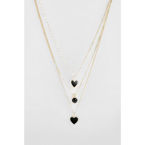 Collar De Cadena Triple Con Colgante De Corazón - boohoo - Modalova