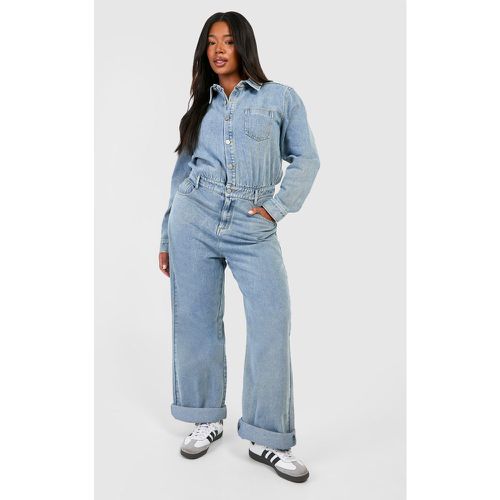 Tuta intera da lavoro Plus Size in denim con gamba dritta - boohoo - Modalova