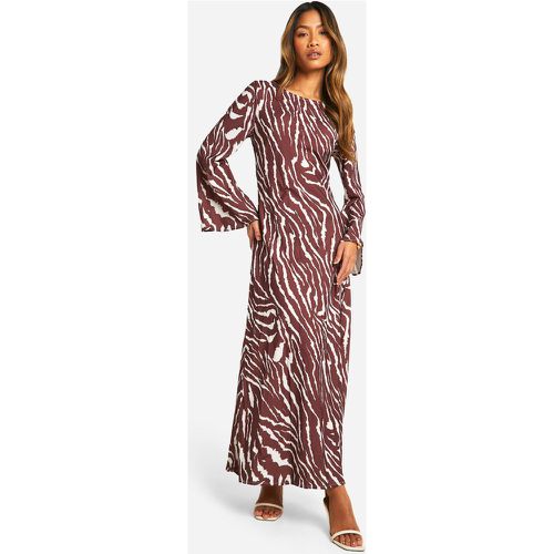 Vestito maxi zebrato con maniche svasate - boohoo - Modalova