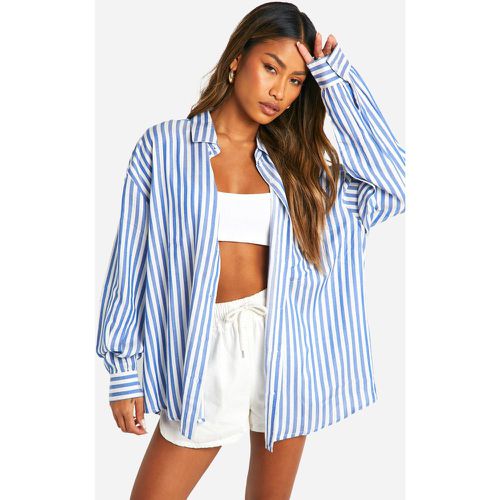 Oversized Pocket Stripe Shirt, Azul - boohoo - Modalova