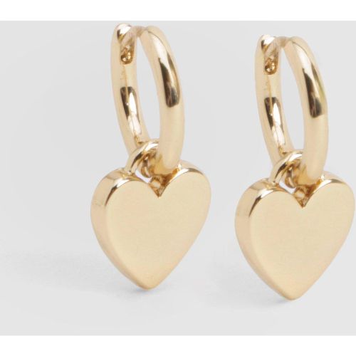 Orecchini a cerchio color oro con pendente a cuore - boohoo - Modalova