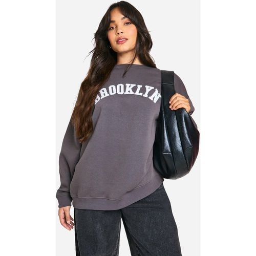 Sudadera Plus Con Aplique Brooklyn - boohoo - Modalova