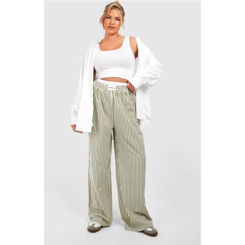 Pantaloni Plus Size a righe Dsgn a contrasto con fascia in vita - boohoo - Modalova
