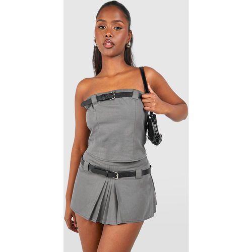 Vestido Mini Plisado Con Cinturón - boohoo - Modalova