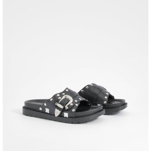 Western Detail Buckle Footbed Sliders - boohoo - Modalova