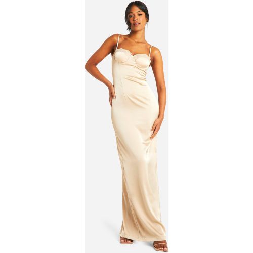 Vestito maxi Tall in raso con coppe e pizzo - boohoo - Modalova