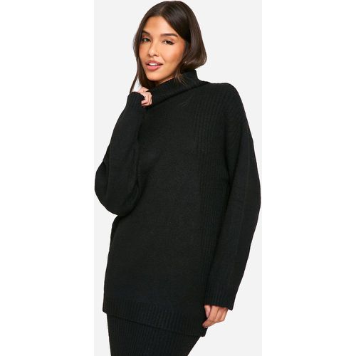 Maglione oversize a coste miste con collo alto - boohoo - Modalova