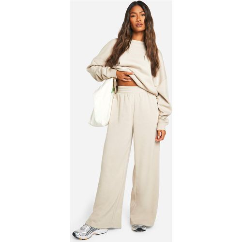 Pantaloni tuta dritti con ricamo Dsgn Studio - boohoo - Modalova