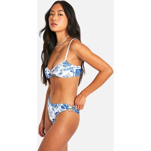 Set bikini a vita alta effetto goffrato con stampa stile azulejos - boohoo - Modalova