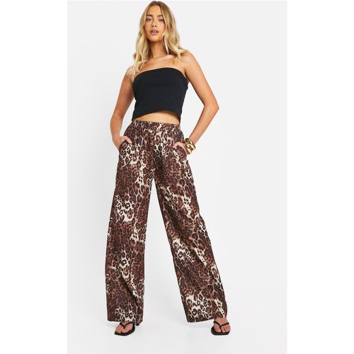 Pantalón De Pernera Ancha Con Estampado De Leopardo - boohoo - Modalova