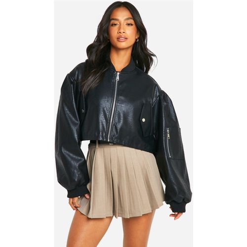 Chaqueta Petite Bomber De Cuero Sintético Con Detalle En El Hombro - boohoo - Modalova