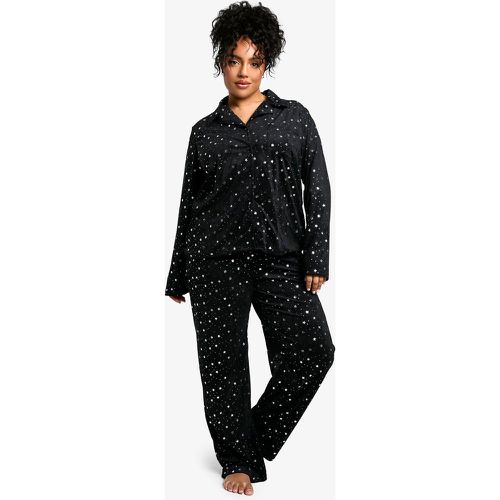 Set pigiama Plus Size in fleece metallizzata con fiocchi di neve - boohoo - Modalova