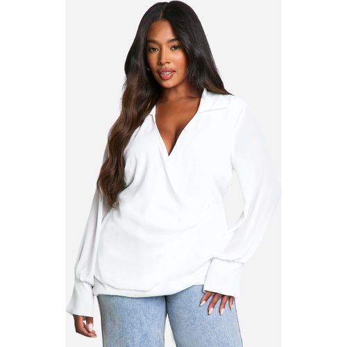 Camicia Plus Size a incrocio con colletto e bottoni - boohoo - Modalova