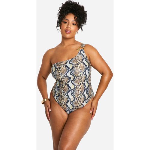 Costume intero Plus Size monospalla rifinito in pelle di serpente - boohoo - Modalova