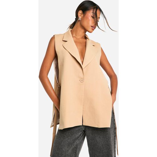 Gilet lungo in tessuto con laccetti laterali - boohoo - Modalova