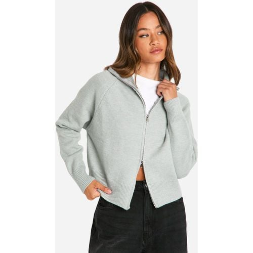 Cardigan Tall con collo a imbuto e zip - boohoo - Modalova