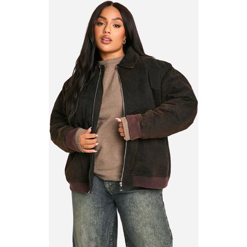 Giacca Bomber Plus Size slavata vintage - boohoo - Modalova