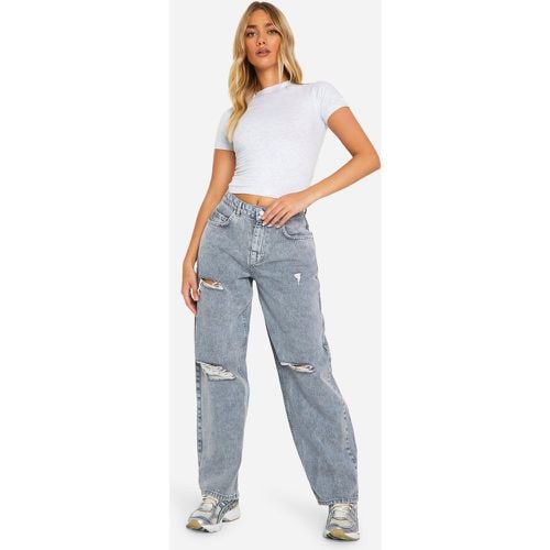 Jeans in taglio maschile in lavaggio con strappi - boohoo - Modalova