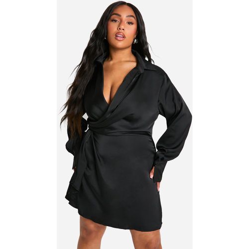 Miniabito a camicia Plus Size con colletto e scollo profondo - boohoo - Modalova