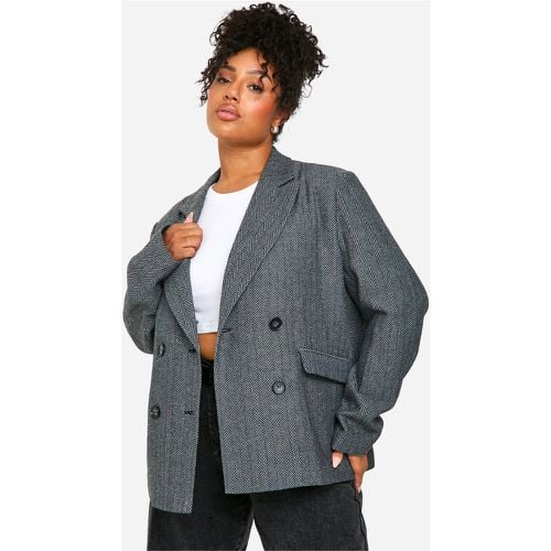 Blazer Plus Size a doppiopetto effetto lana a spina di pesce - boohoo - Modalova