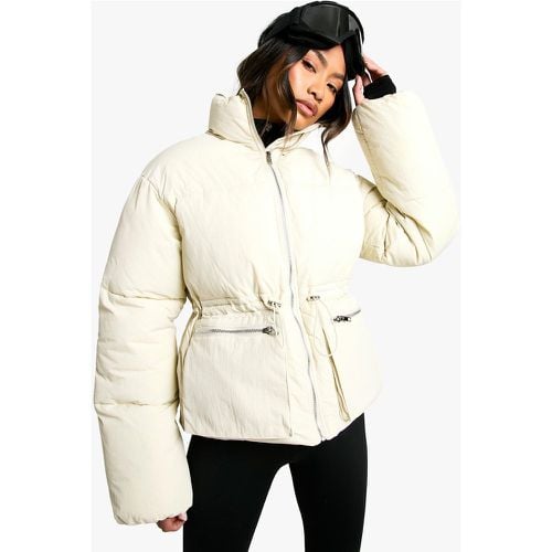 Chaqueta Acolchada Con Alamar, Tan - boohoo - Modalova