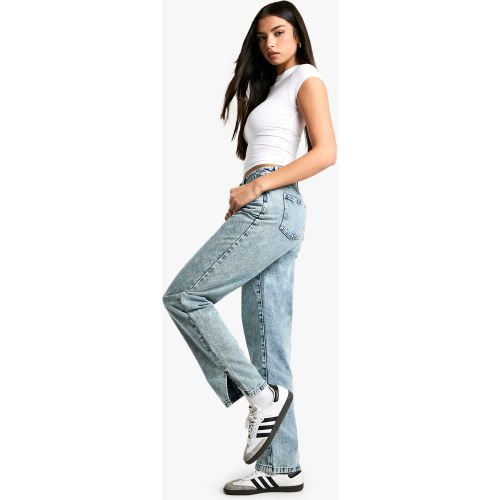 Jeans dritti Basics a vita alta con spacco sul fondo - boohoo - Modalova