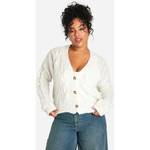 Cardigan Plus Size in maglia maculata - boohoo - Modalova