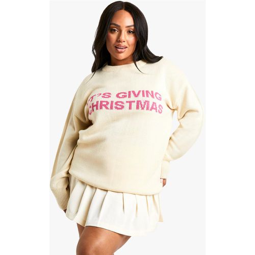 Maglione natalizio Plus Size con scritta It's Giver - boohoo - Modalova